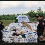 Pelayanan Bea Cukai Tipe Madya Pabean B Bandar Lampung Musnahkan Rokok Ilegal Senilai Rp16,6 Miliar