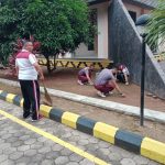 Jumat Bersih Polres Lamtim di Masjid Darussalam Mataram