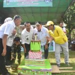 Wakil Bupati Lamtim Lepas Rombongan Karnaval HUT Desa Hargo Mulyo Ke-18