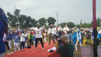 Paslon Bupati Elaazwar Senam Sehat Di Raman Utara.